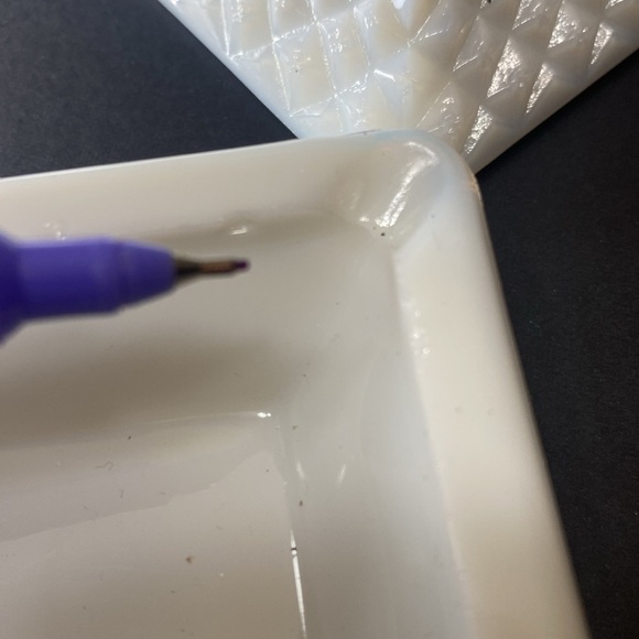 English Hobnail Milk Glass - WESTMORELAND - Picture 4 of 10